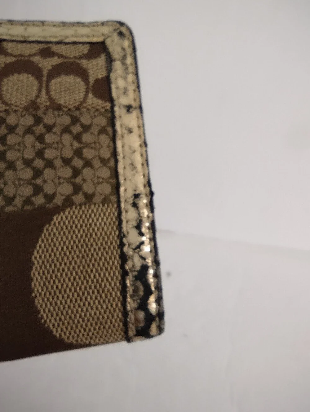 Vintage Y2K Coach Soho Signature Patchwork Snakeskin Wallet Gold Khaki Rare